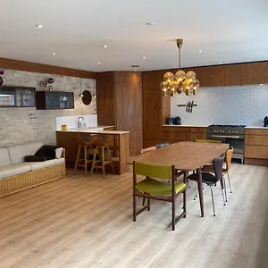  Apartment - Beautifully Renovated Luxus